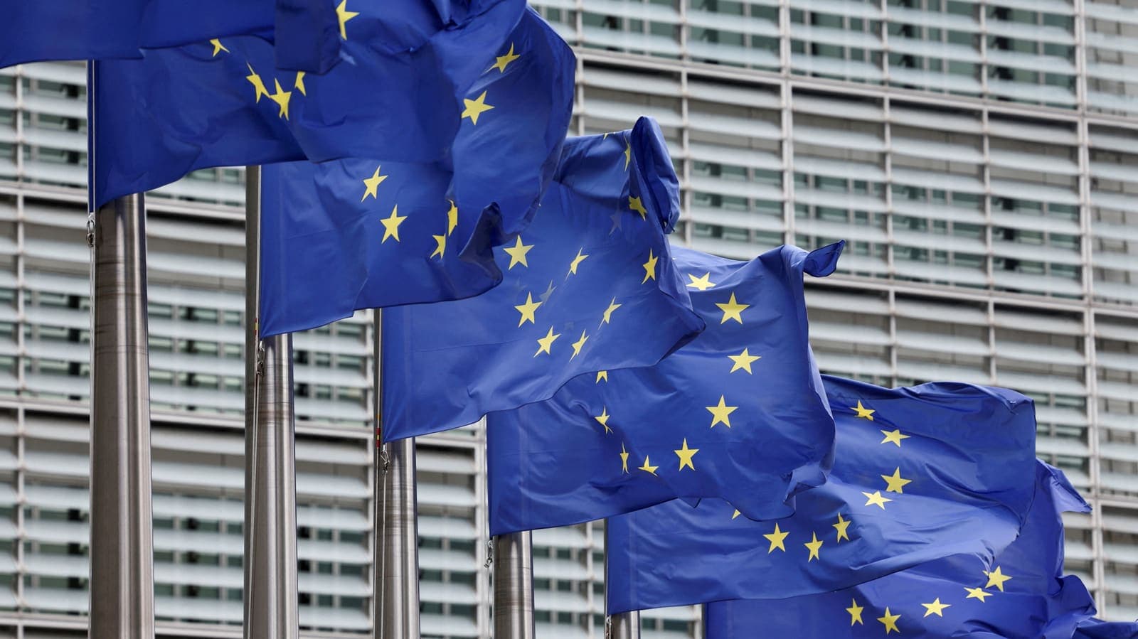Brussels Prepares VLOP Designation for ChatGPT and Roblox