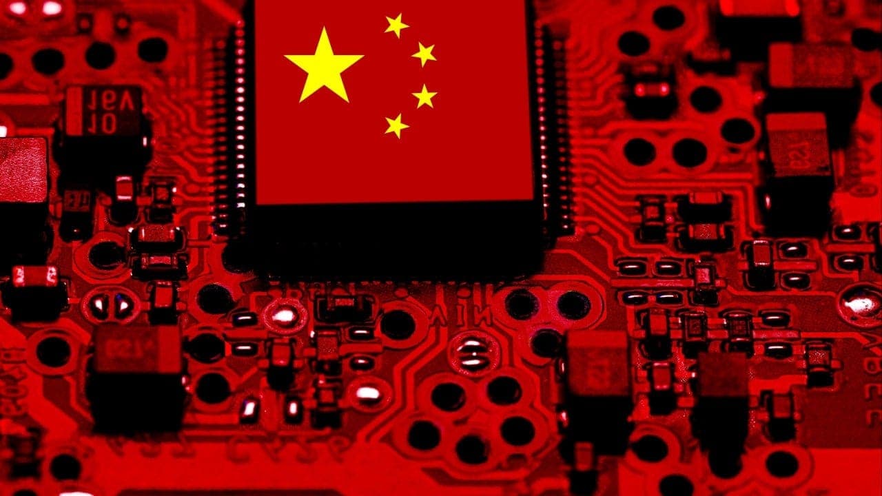 A Veteran's Gambit: 3D Chip Architecture Takes Center Stage in China's AI Race