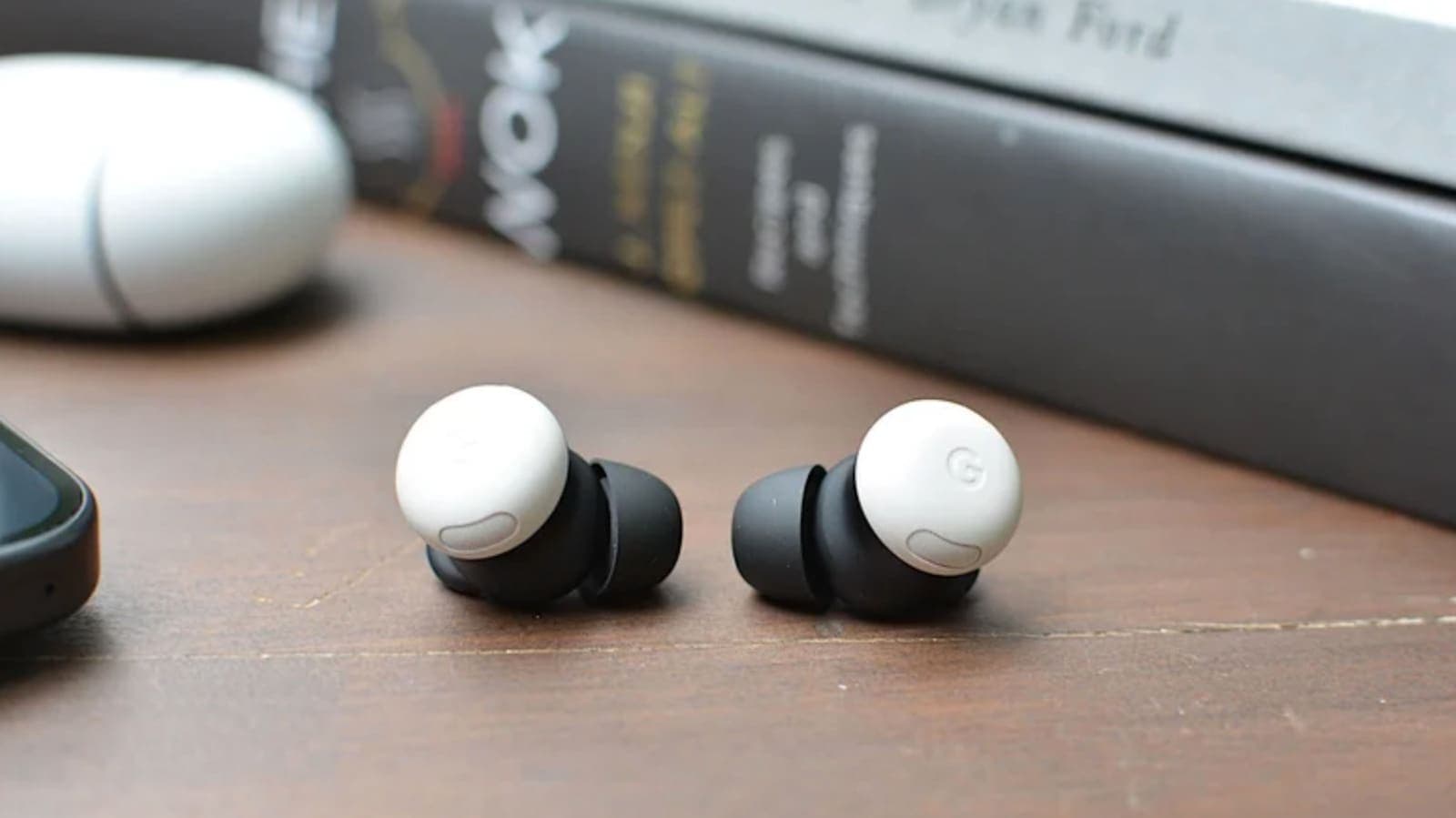 Google Skips New Pixel Buds Hardware, Banks on Software to Keep Two-Year-Old Earbuds Relevant