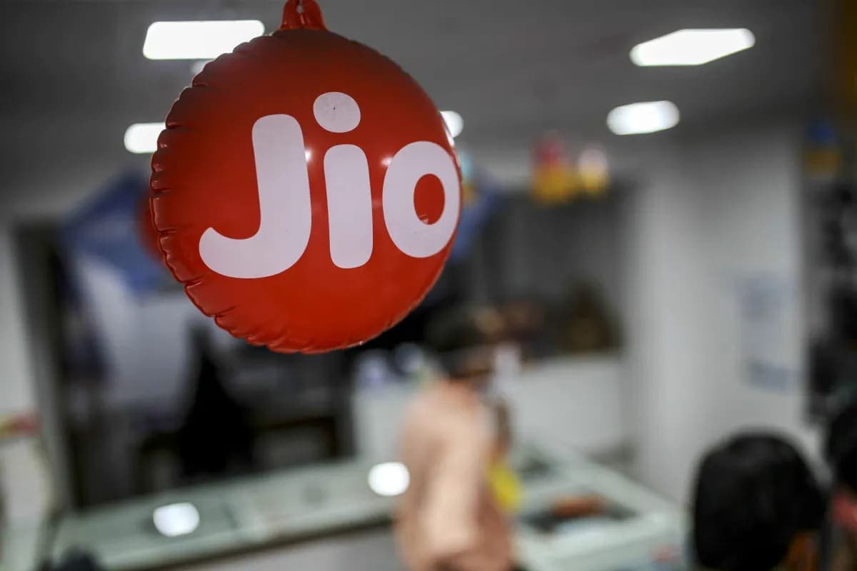 Jio Platforms Targets $3.2 Billion in India's Largest-Ever Public Debut