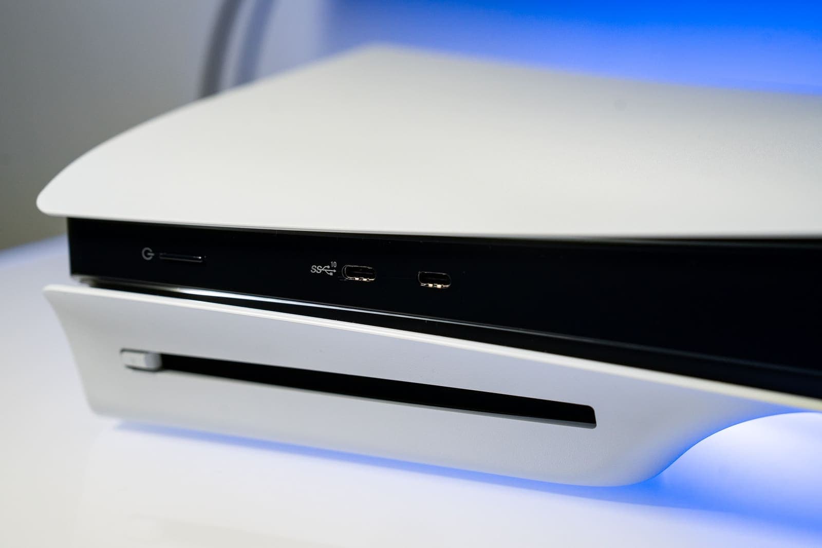 Sony's 2028 Disc Deadline Puts Game Preservation and Retail in Jeopardy