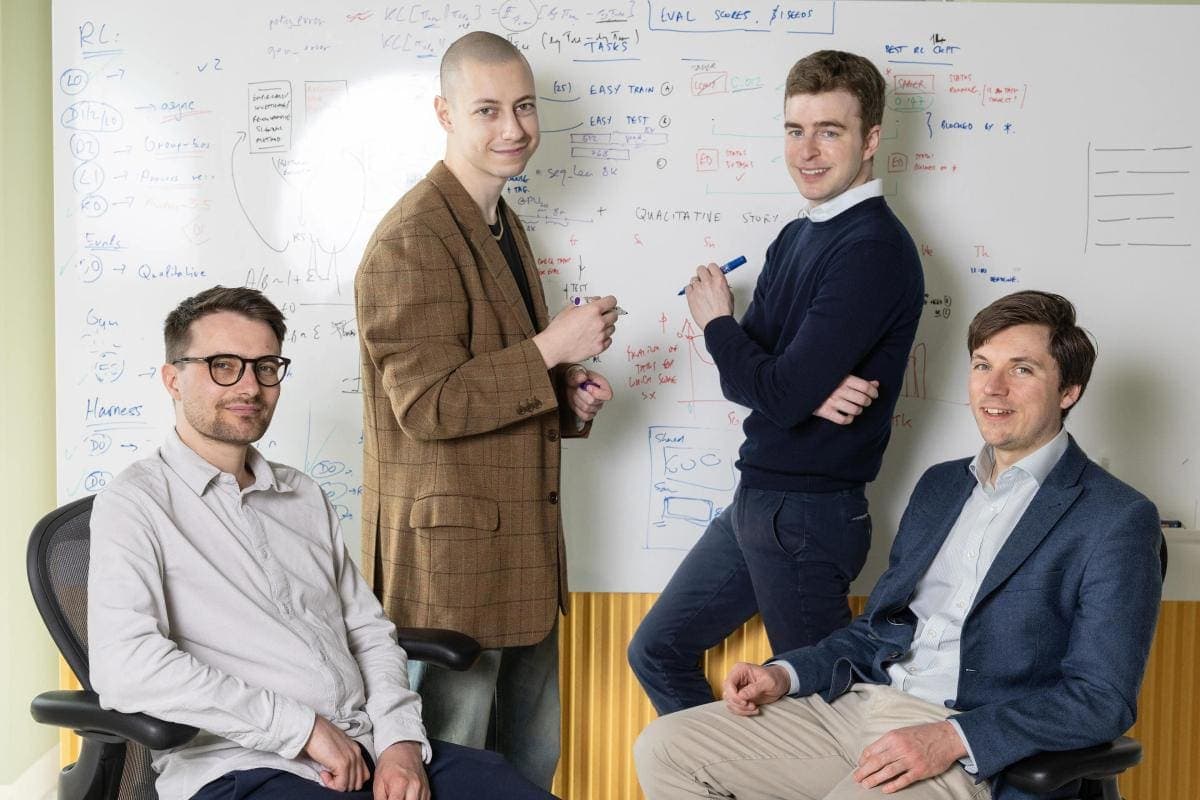 A 27-Billion-Parameter Model Just Beat Frontier Labs at Scientific Paper Replication