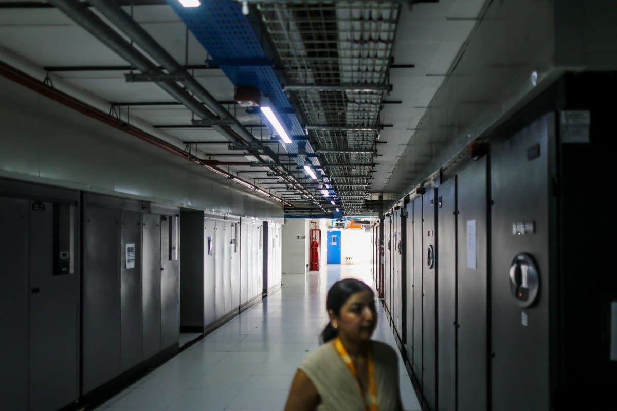 America's Grid Faces a Power Crunch as AI Data Centers Claim One-Fifth of Electricity