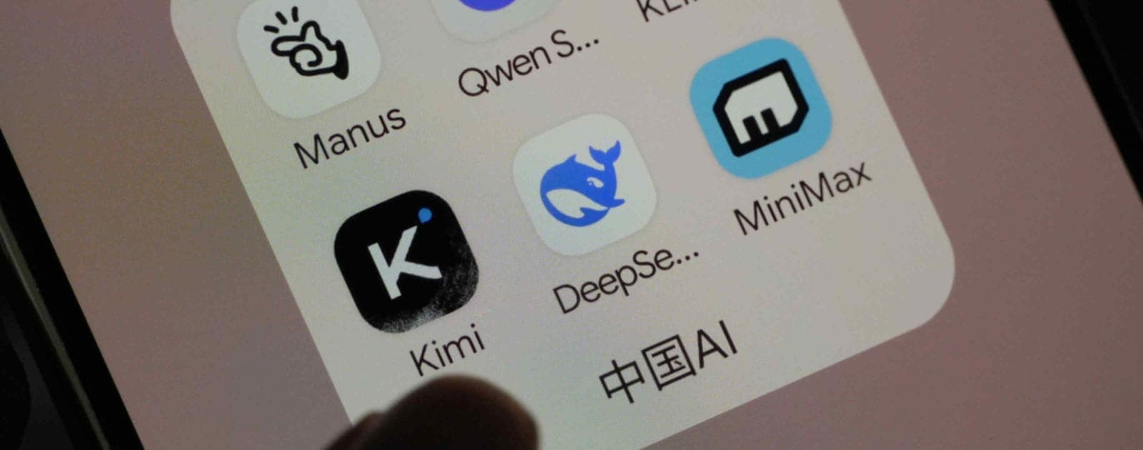 American Corporations Turn to Chinese AI After Anthropic Suspension
