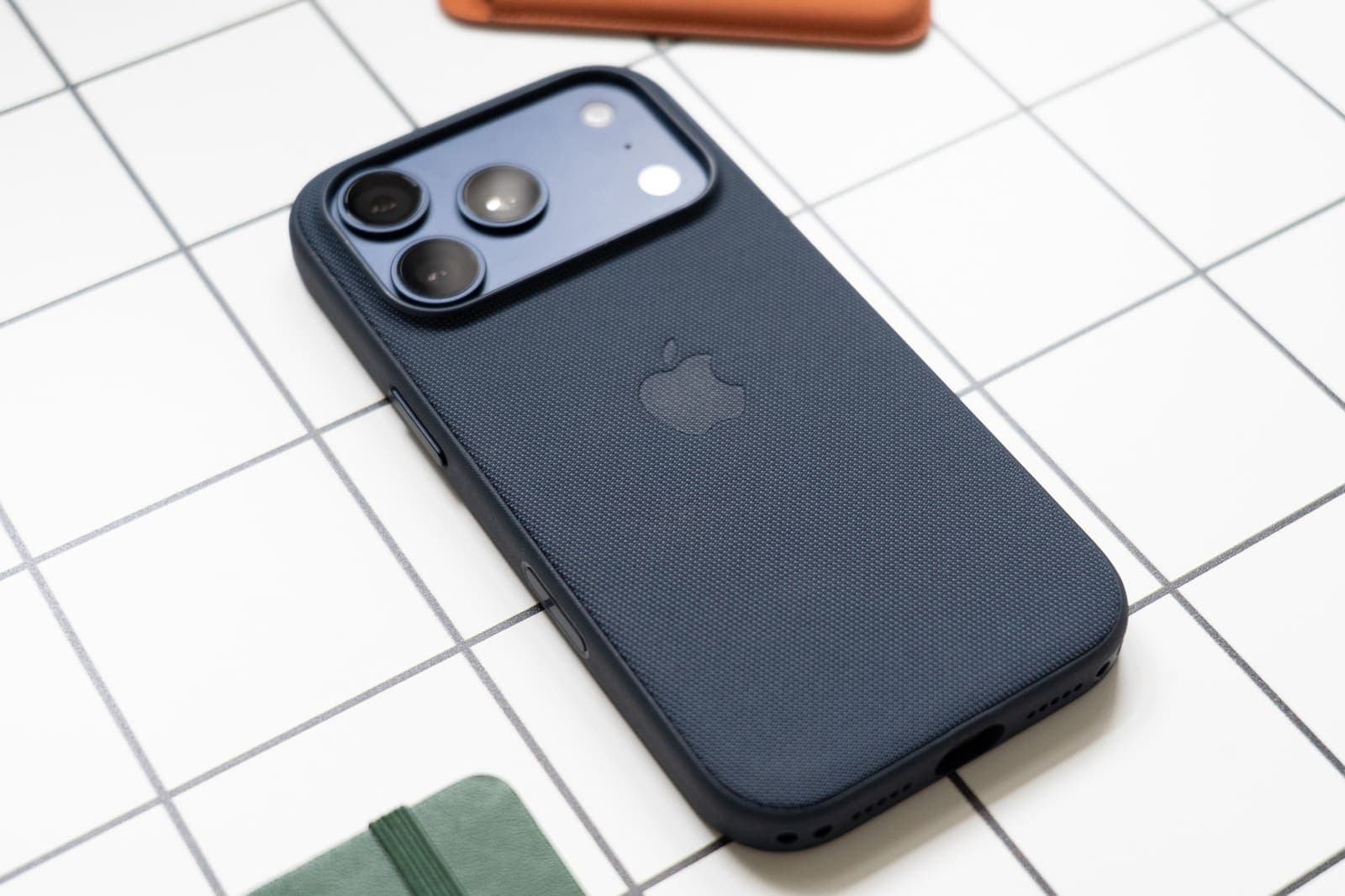 Apple Rethinks Hardware Economics With Lease-First Device Program