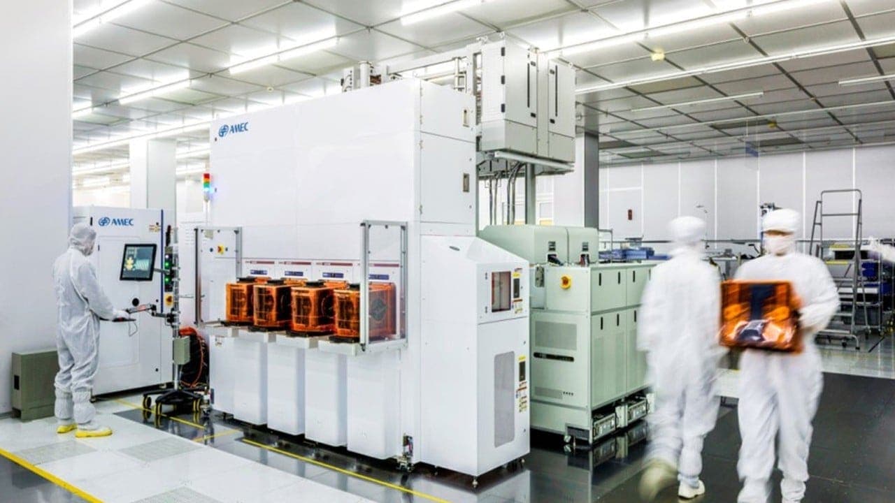 China's Chip-Equipment Leader Posts 282% Profit Surge as Sanctions Fuel Domestic Demand