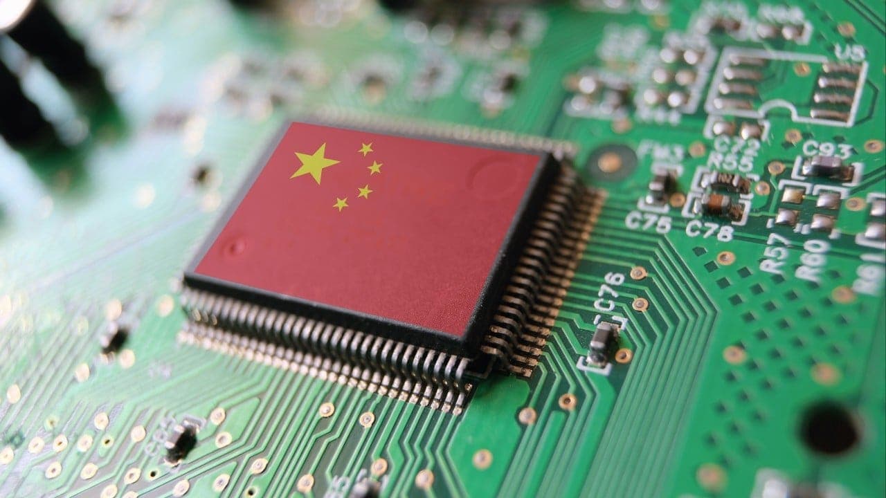 Chinese Foundries Ride Domestic AI Chip Wave to Record Margins