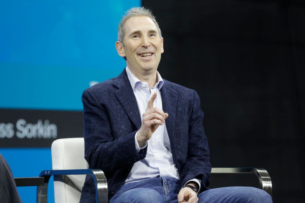 Cloud Giants Reap AI Rewards While Labs Face Investor Doubt