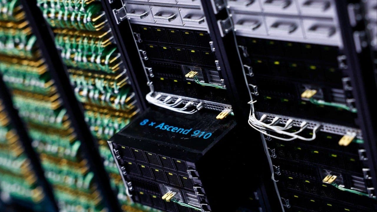DeepSeek Builds Software Bridge for Huawei's AI Chips