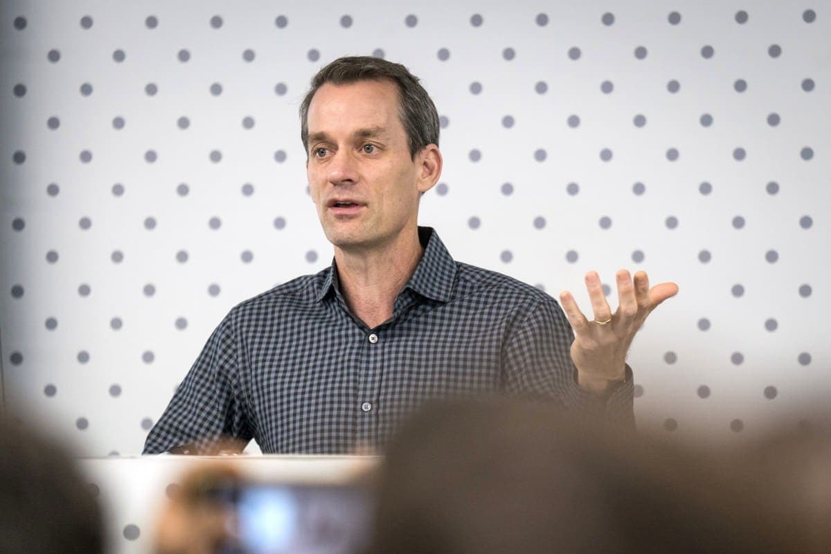Google's Jeff Dean Exits After 27 Years to Build AI-Powered Science Lab