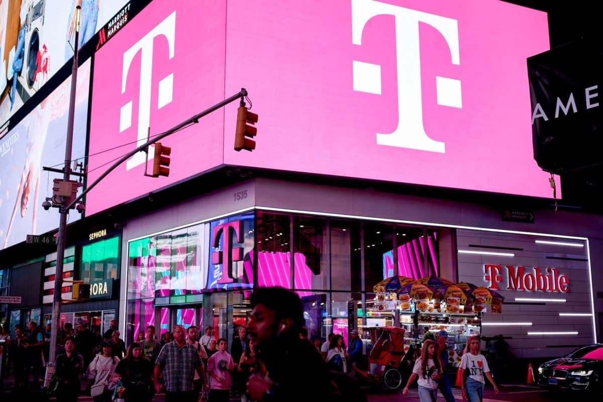 How T-Mobile Cut a Physical Cable to Stop a Nation-State Intrusion