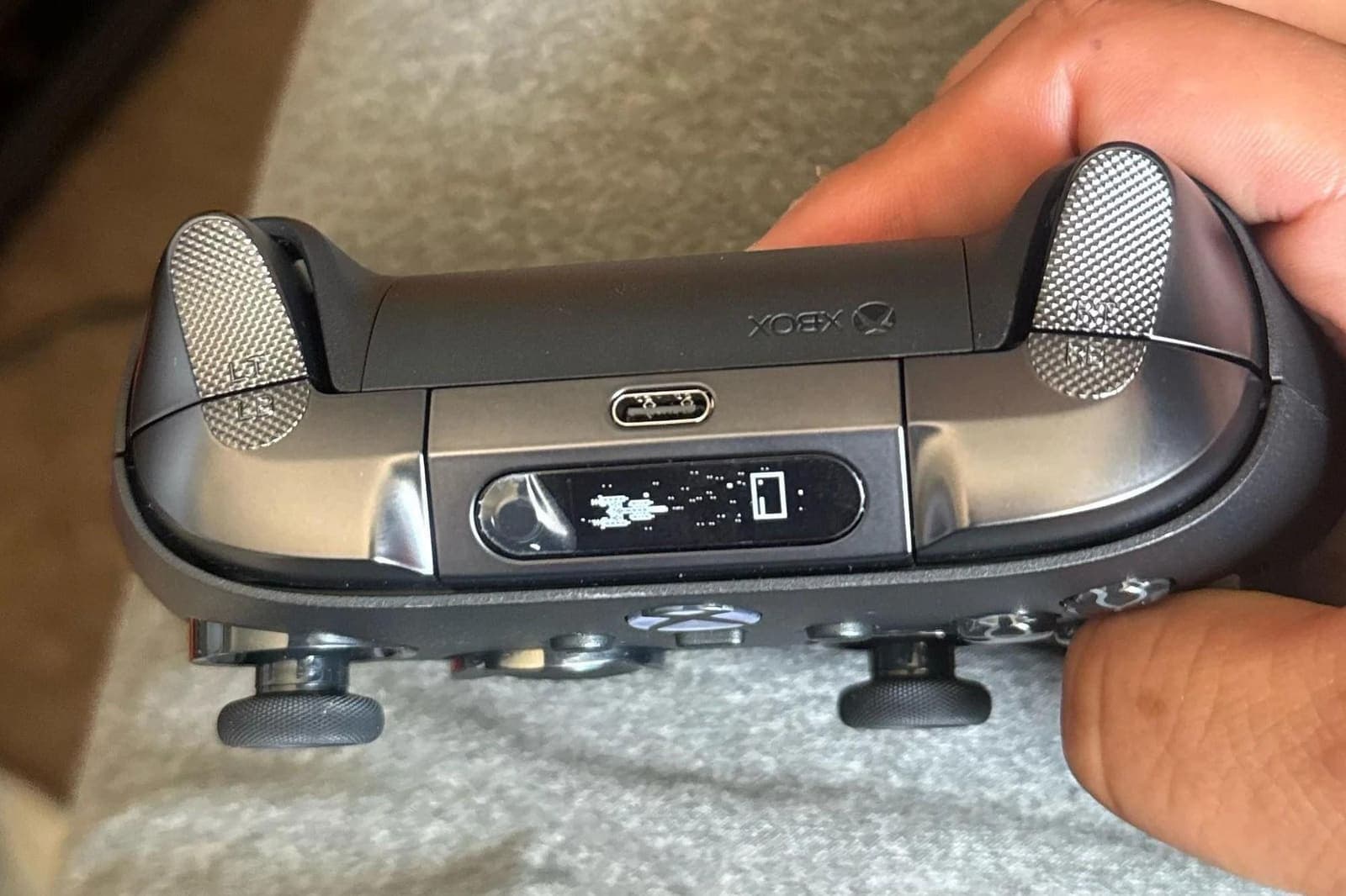 Leaked Xbox Elite 3 Controller Features Embedded Display and Cloud Gaming Toggle