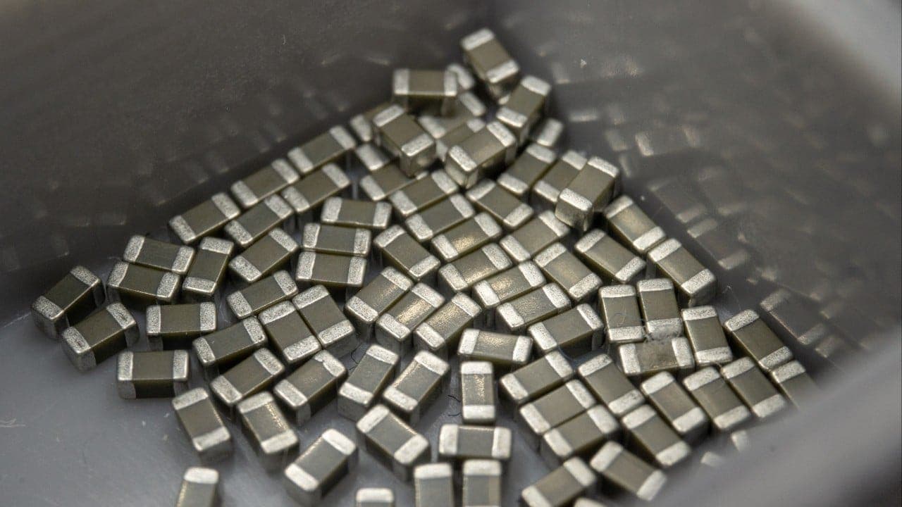 Mainland Capacitor Makers Ride AI Boom as Chip Demand Reshapes Component Economics
