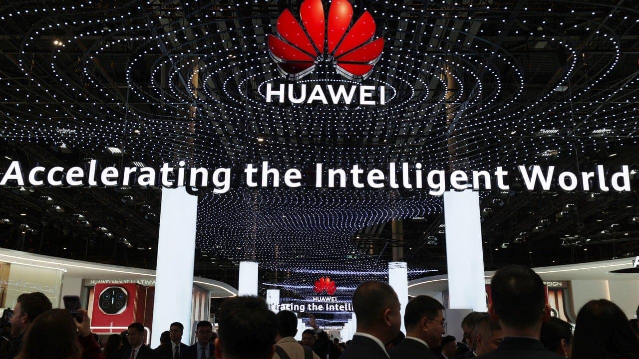 Qualcomm Pays Huawei for Patents in Rare Reversal of Tech Licensing Flow