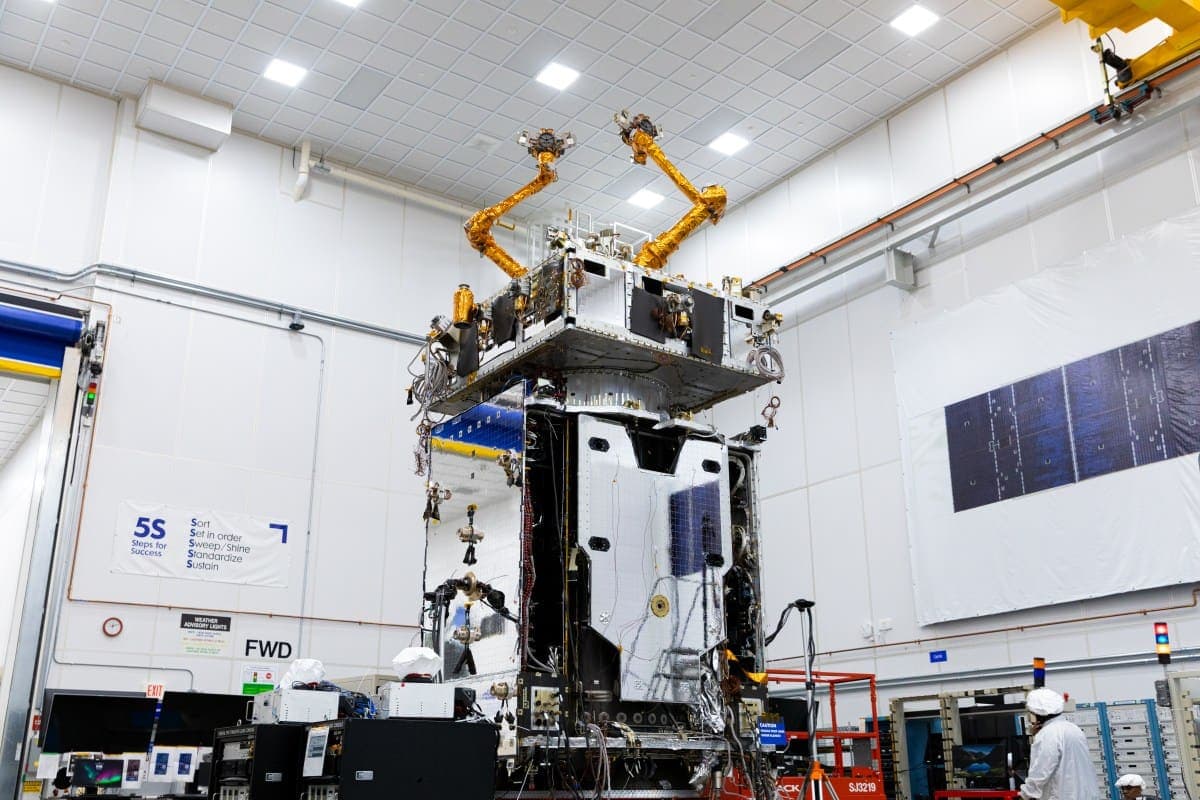 Robotic Arms and Modular Pods: How Satellite Servicing Is Evolving Past the Tugboat Era