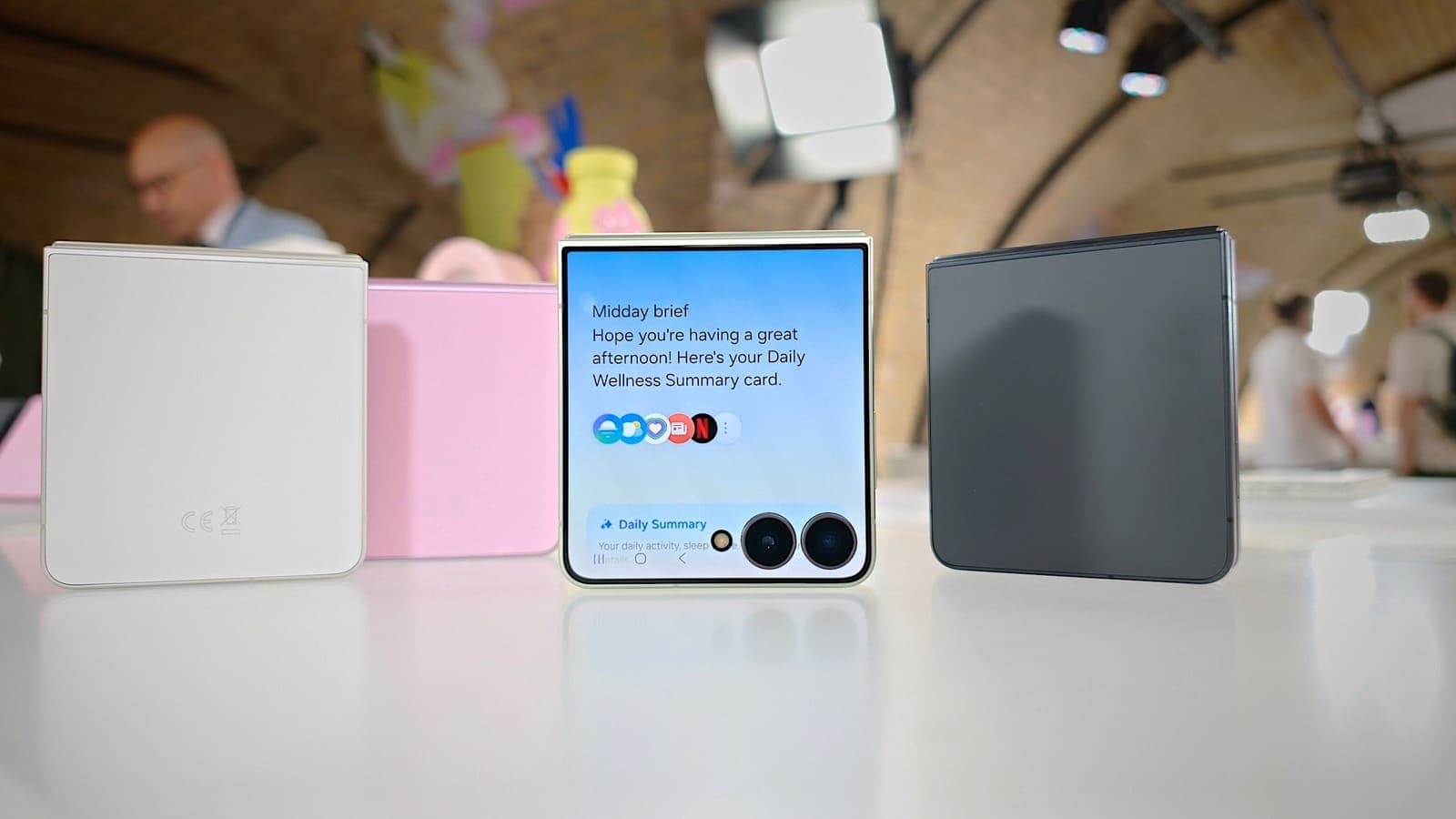 Samsung's Flip 8 Trades Slimmer Body for Higher Price in Minor Refresh