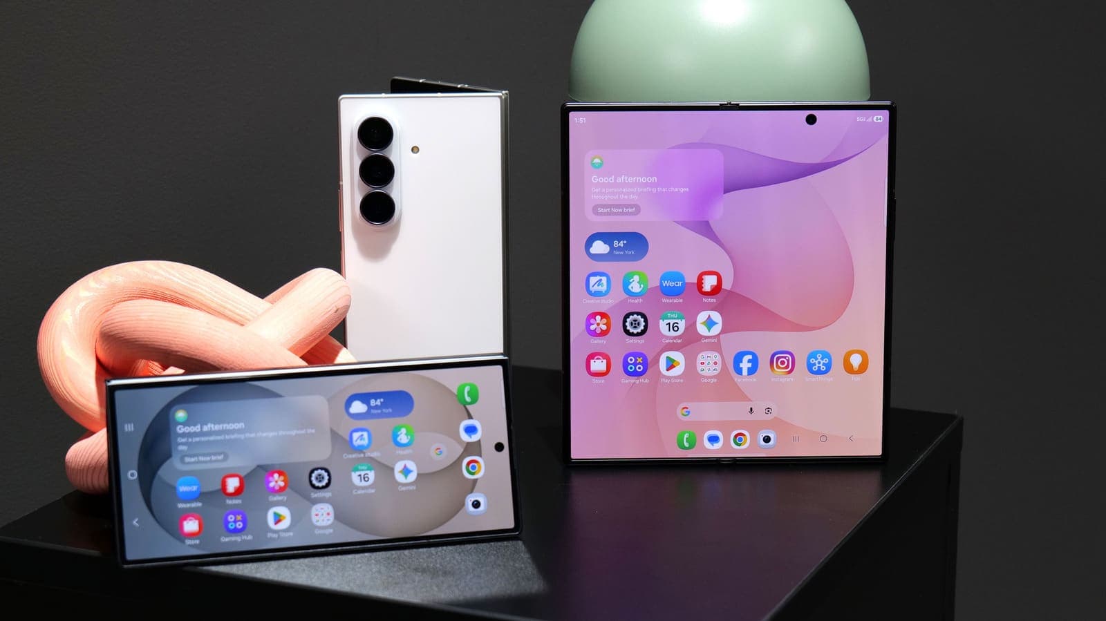 Samsung's Foldable Lineup Reveals an Identity Crisis