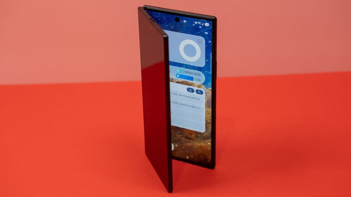 Samsung's Galaxy Z Fold 8 Ultra Refines a Formula That's Running Out of Room to Evolve