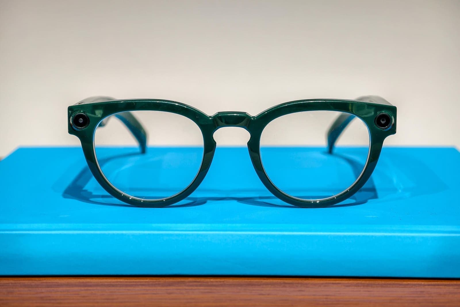 Samsung's Smart Glasses Promise Nine Hours on a Single Charge