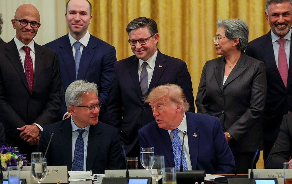 Self-Regulation Returns as White House AI Safety Pact Banks on Industry Audits