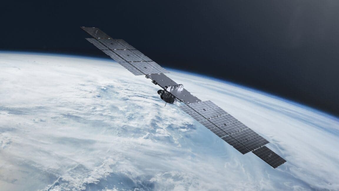 Signal Strength Over Altitude: Why Low-Earth Orbit Could Rewrite Navigation