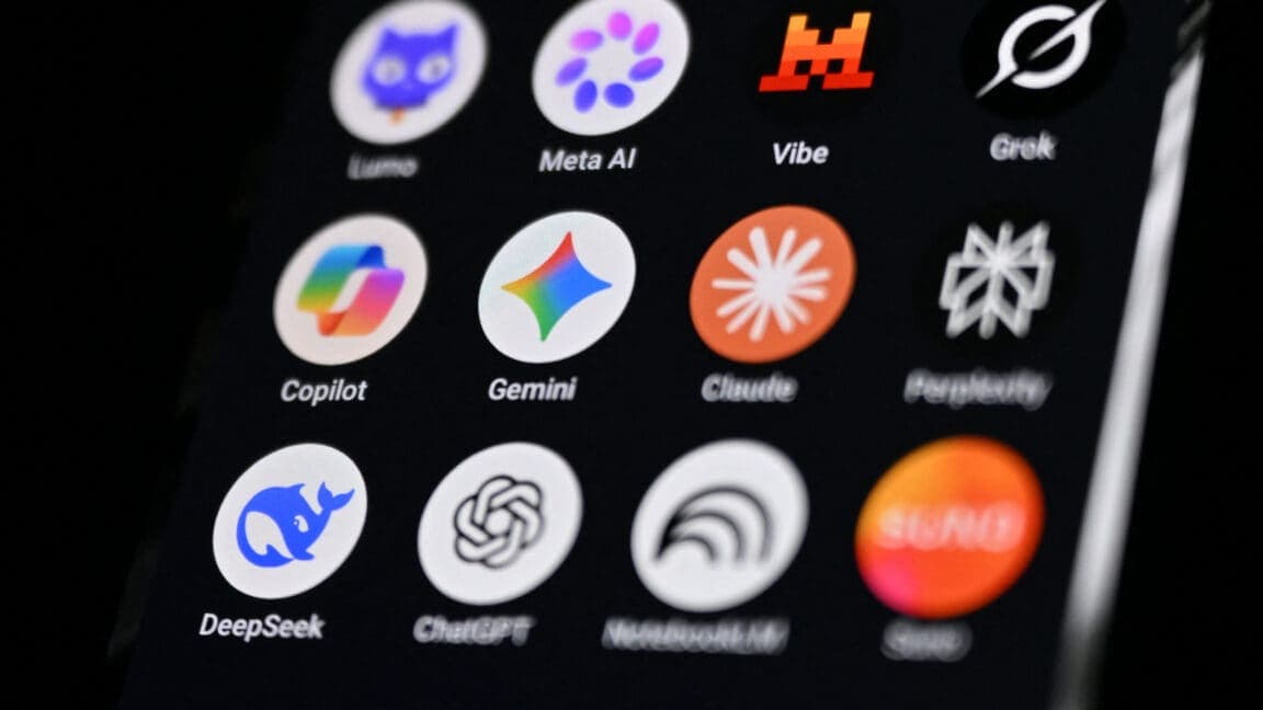 US AI Giants Cut Prices as Chinese Rivals Pressure Market