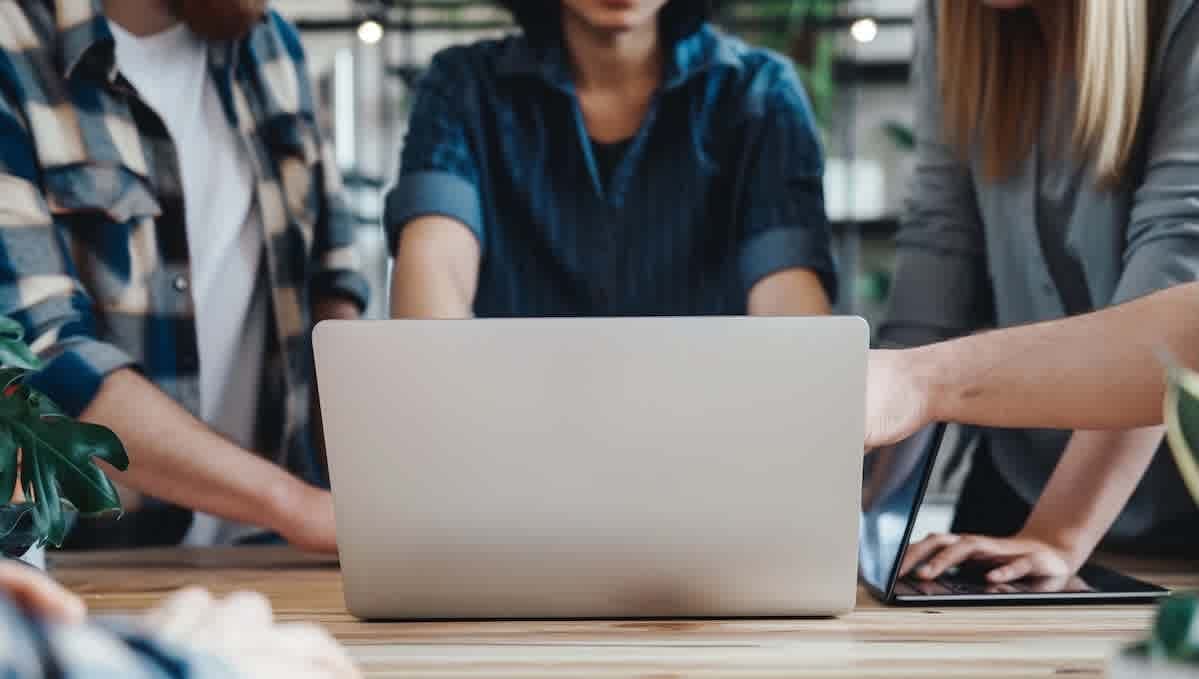 Why AI Agent Builders Are Abandoning Traditional Databases